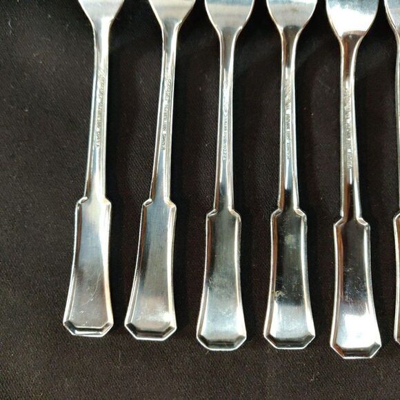 8 Rogers Landscape Hors D'oeuvre Forks Floral Stainless Flatware Korea - Picture 7 of 8